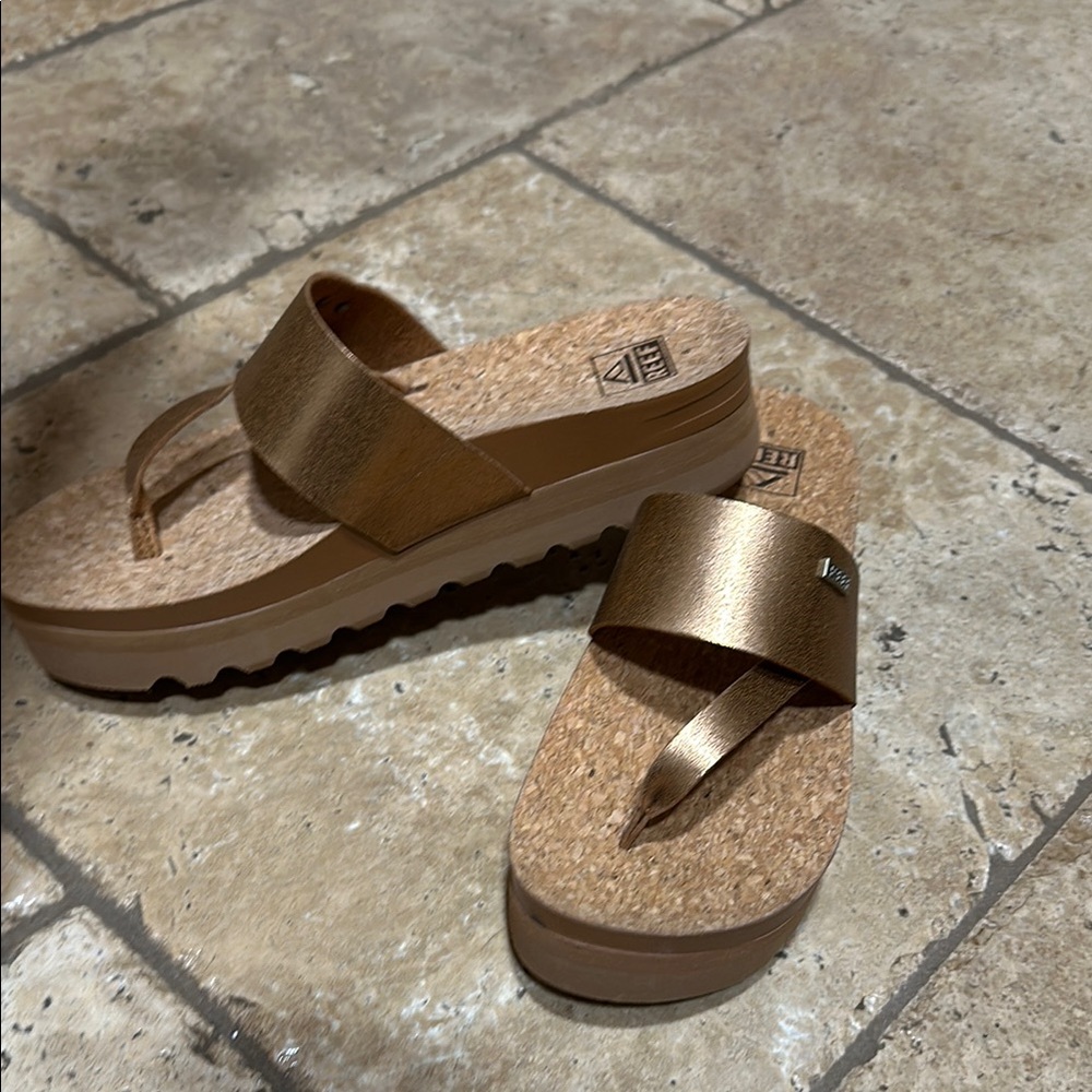 Reef Bronze Platform Sandals - Picture 2 of 3